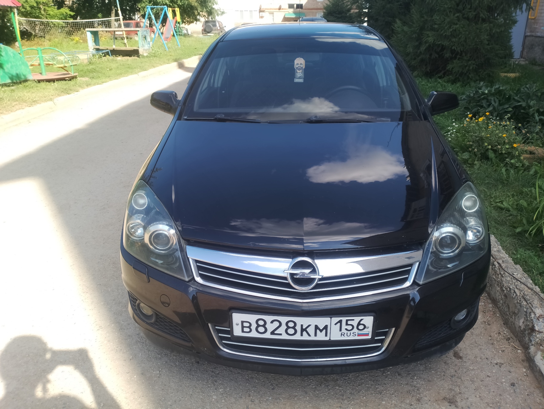 Автомобиль